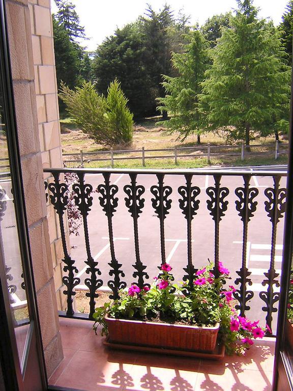 Posada Casa De Julia Parbayon Bilik gambar