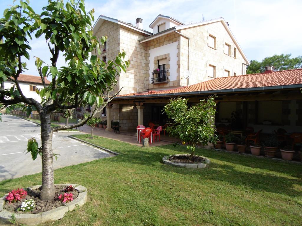 Posada Casa De Julia Parbayon Luaran gambar