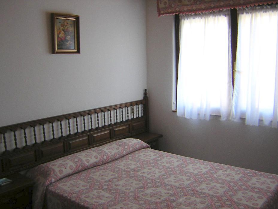 Posada Casa De Julia Parbayon Bilik gambar